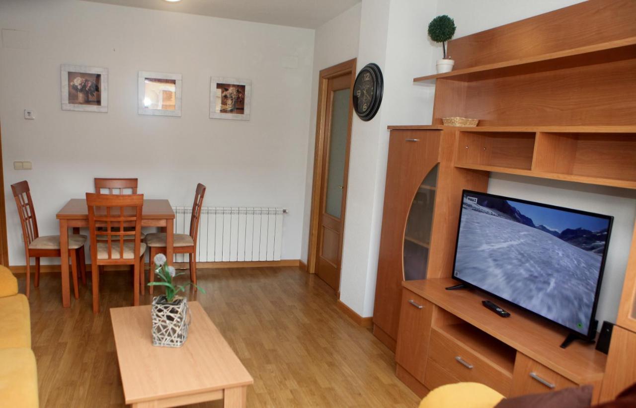 Apartamento Castilla ลาสนาวาสเดลมาร์เกส ภายนอก รูปภาพ